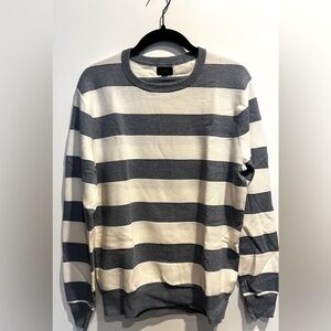 J Crew Blue and White Stripped Sweater Size Small Great Condition